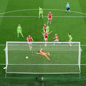 Arsenal Women v VfL Wolfsburg 2021-22